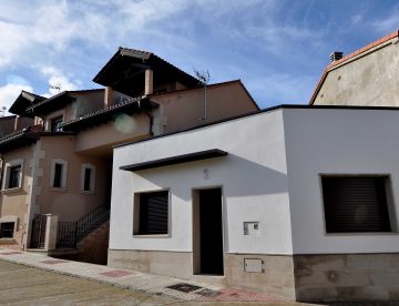 herederos basilio retortillo empresa construccion montehermoso Extremadura apartamento vivienda eficiencia energetica fachada terminada scaled